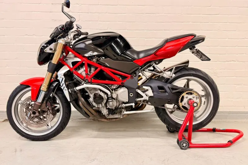 MV Agusta Brutale (2006)