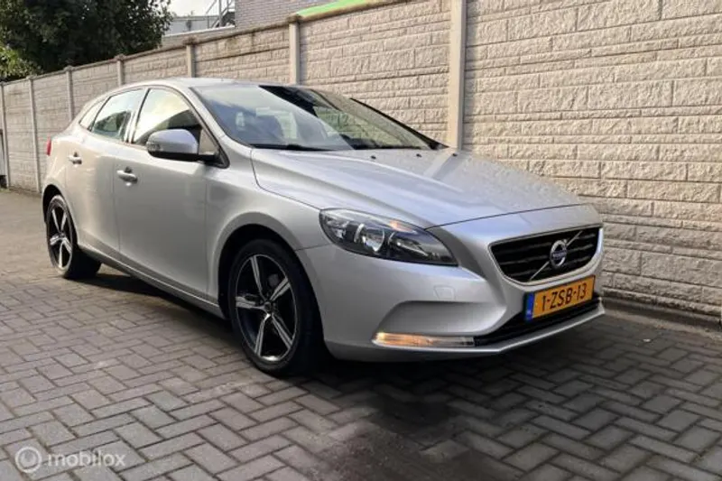 Volvo V40 (2014)