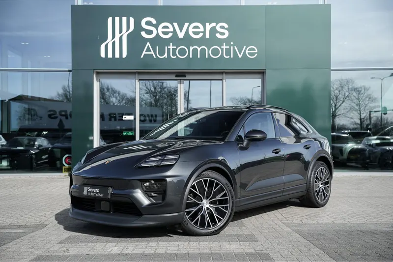 Porsche Macan (2025)