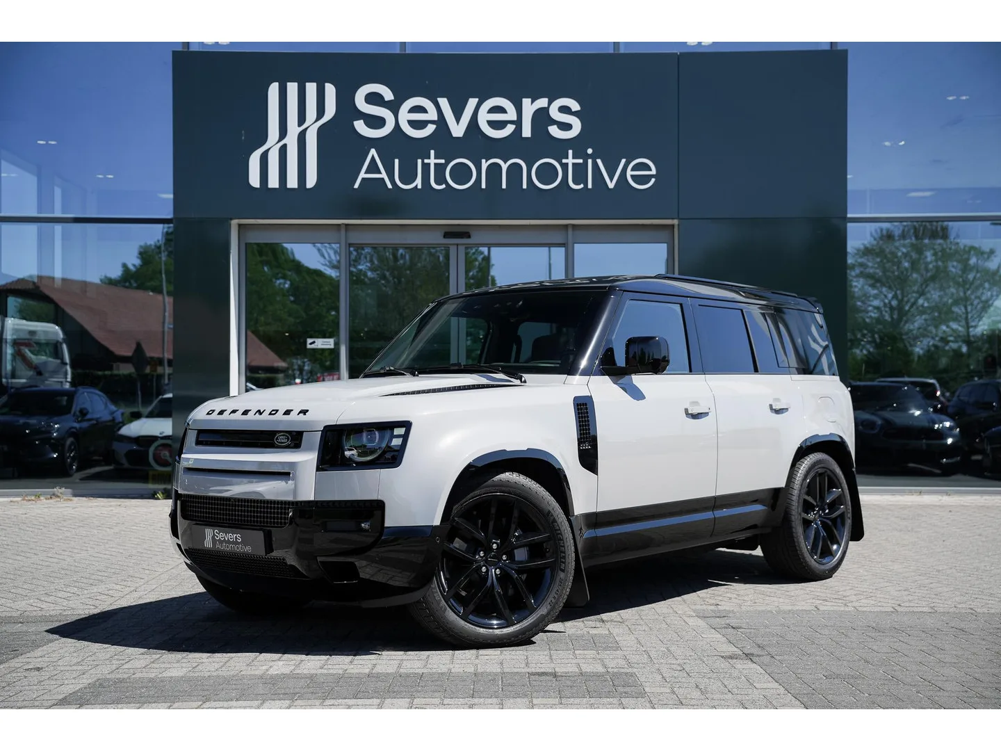 Land Rover Defender (2026) — foto 1