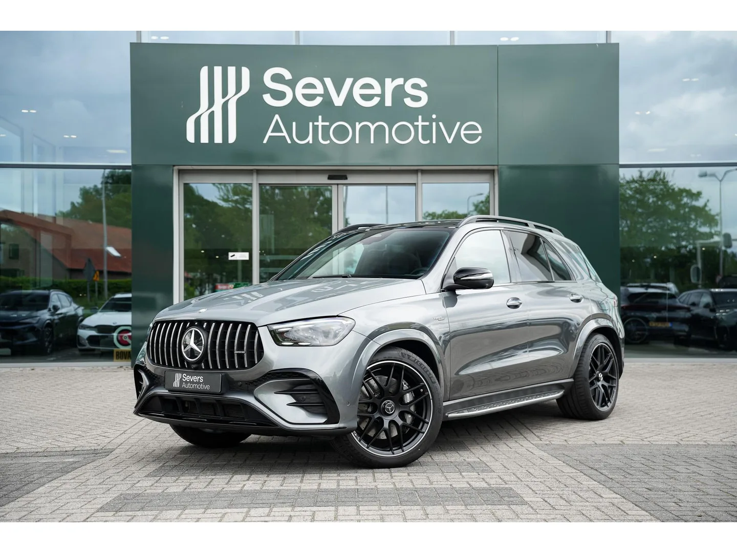 Mercedes-Benz GLE (2025) — foto 1