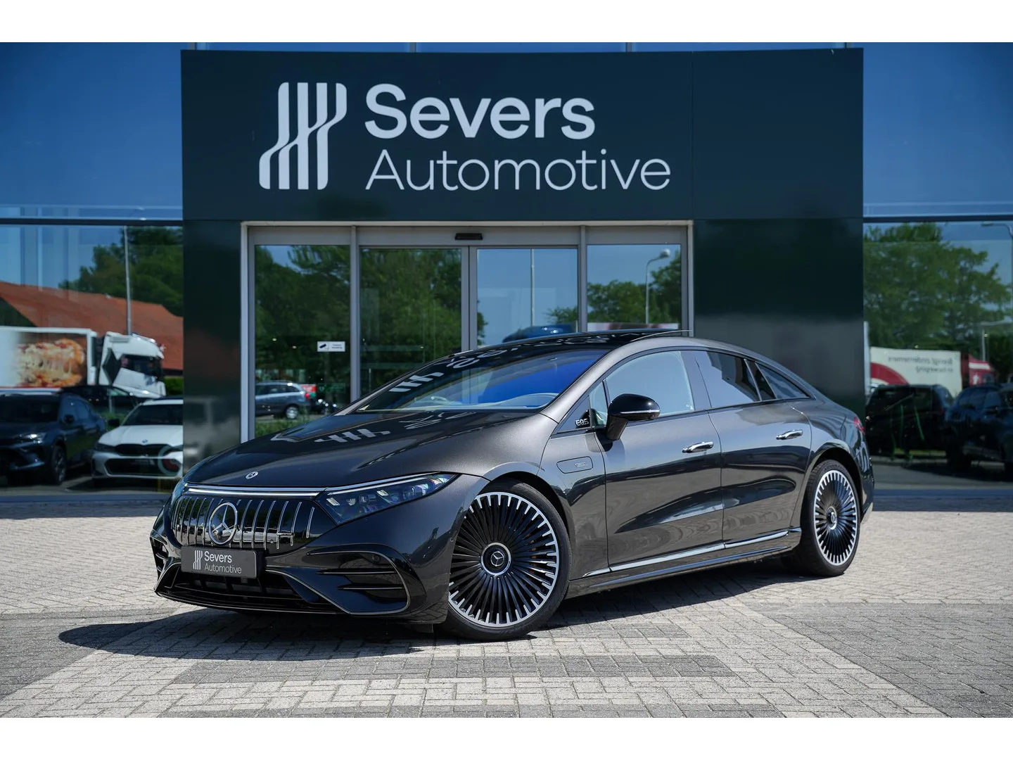 Mercedes-Benz EQS (2023) — foto 1