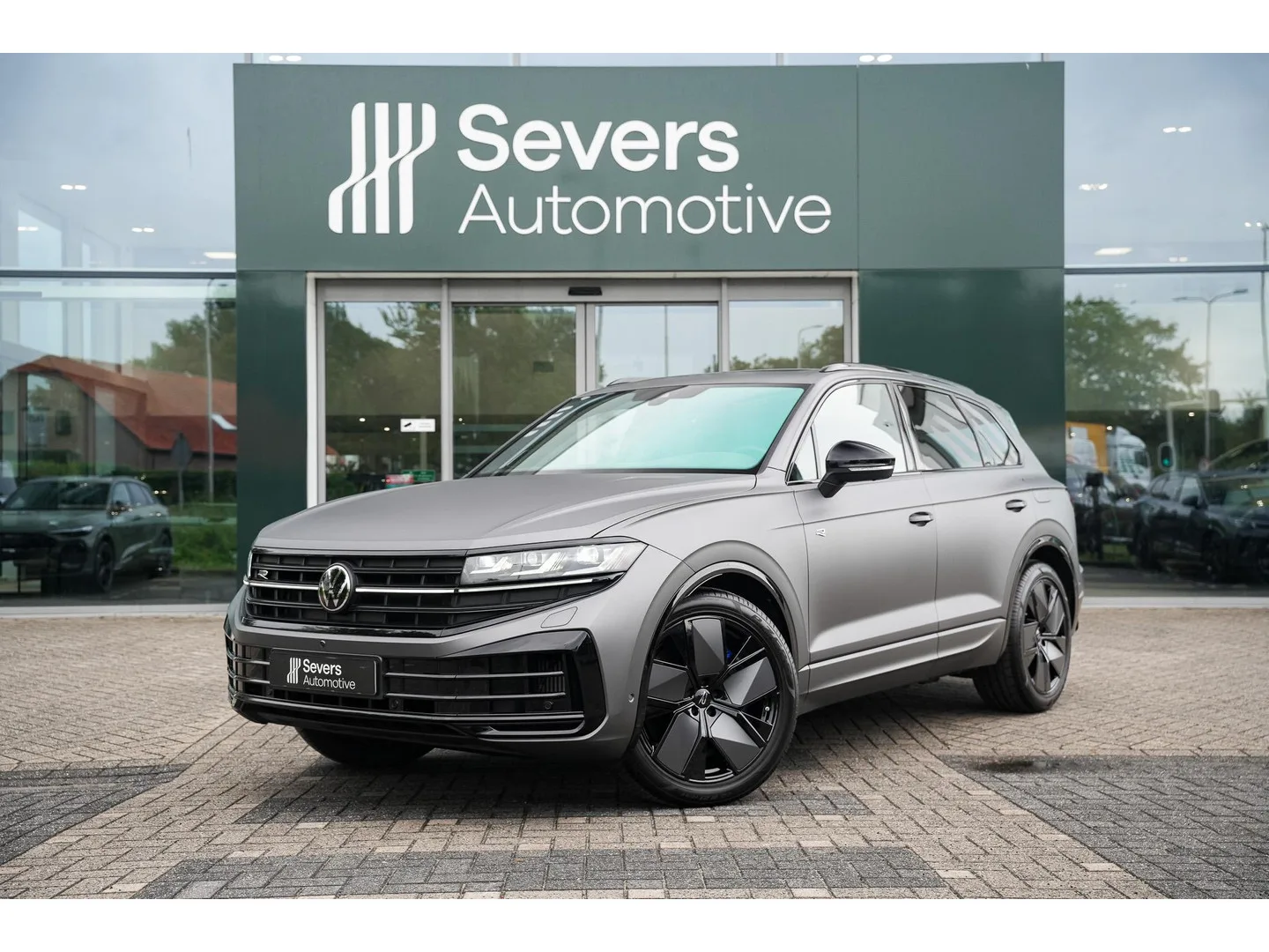 Volkswagen Touareg (2025) — foto 1