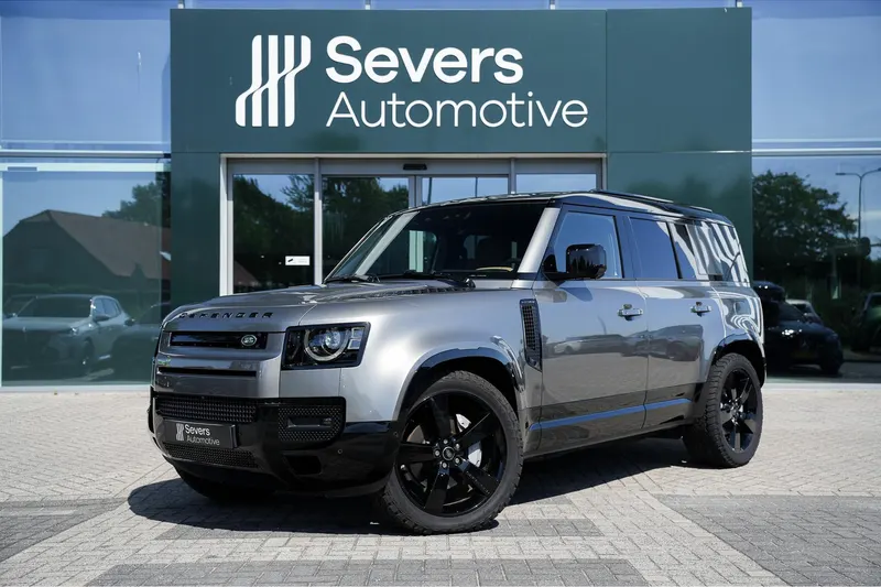 Land Rover Defender (2025)