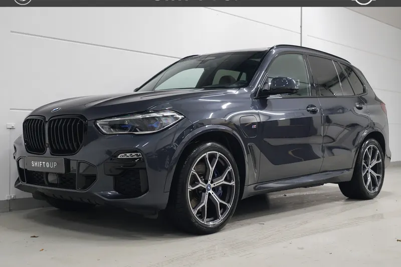 BMW X5 (2020)