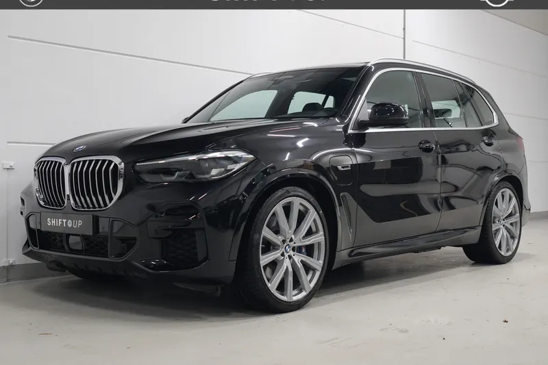 BMW X5 (2022)