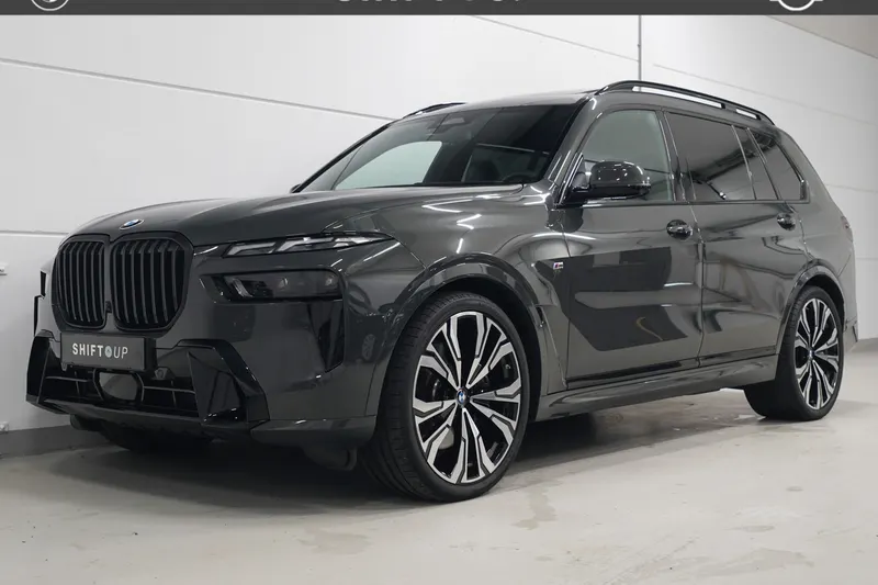 BMW X7 (2024)