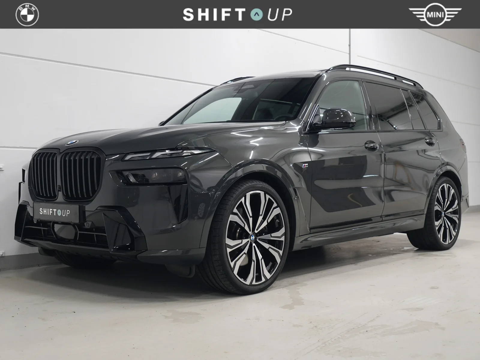 BMW X7 (2024) — foto 1