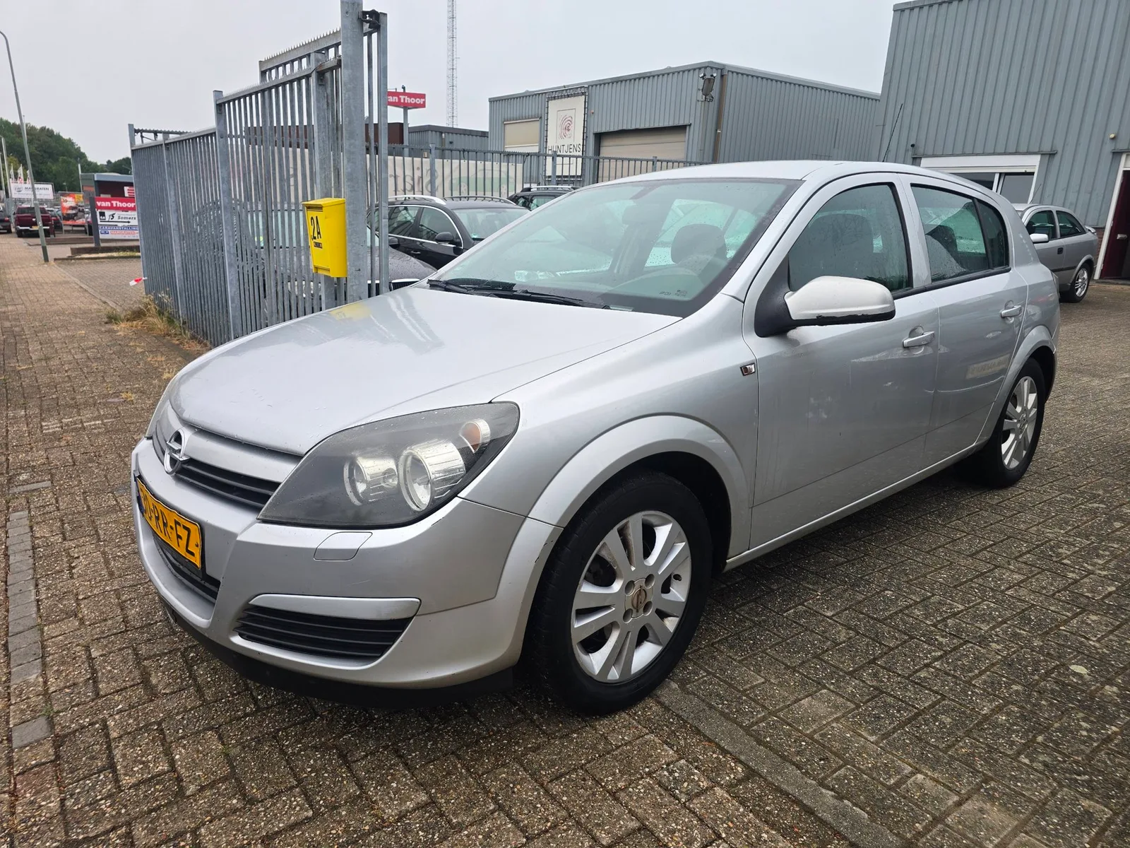 Opel Astra (2005) — foto 1