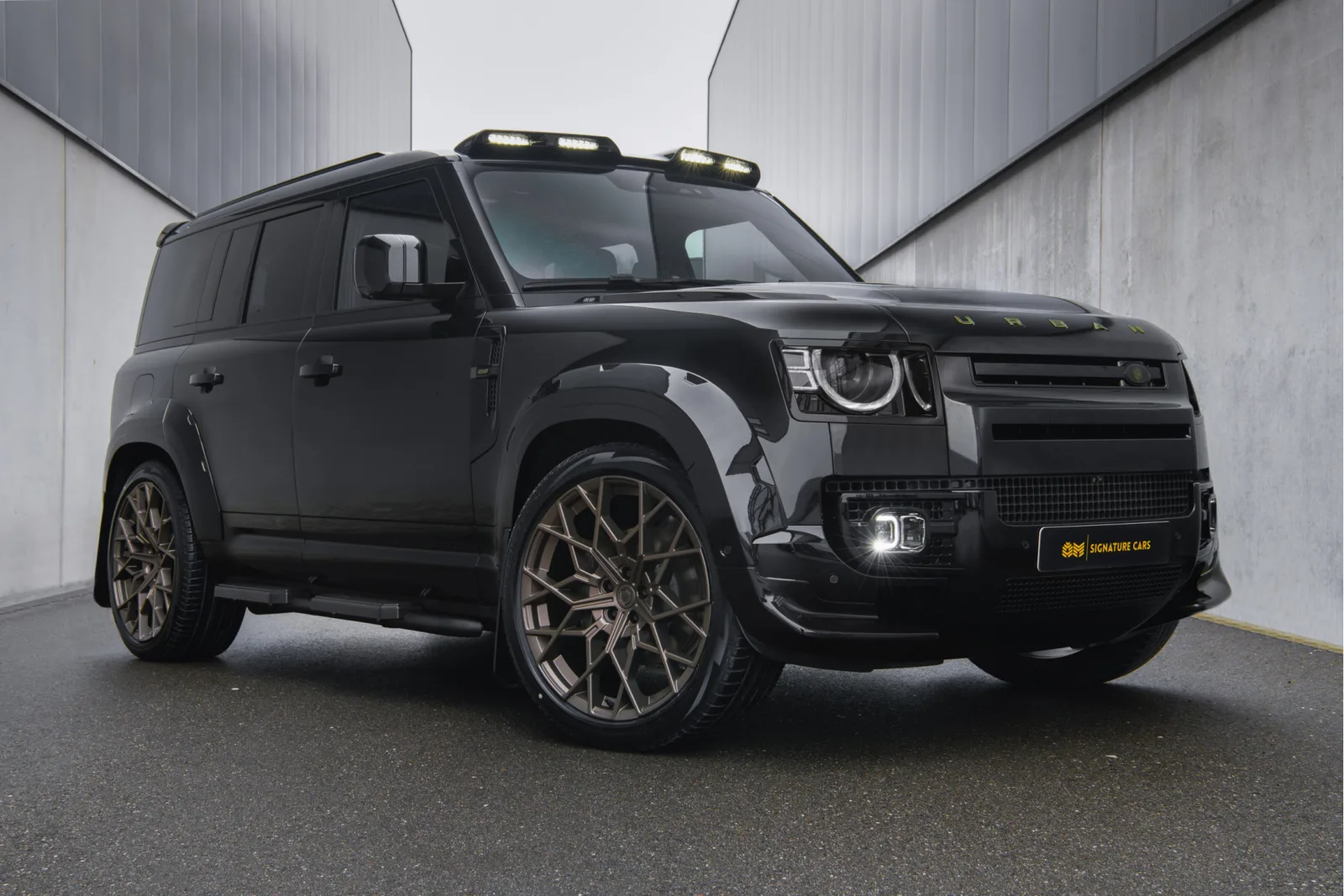 Land Rover Defender (2025) — foto 1