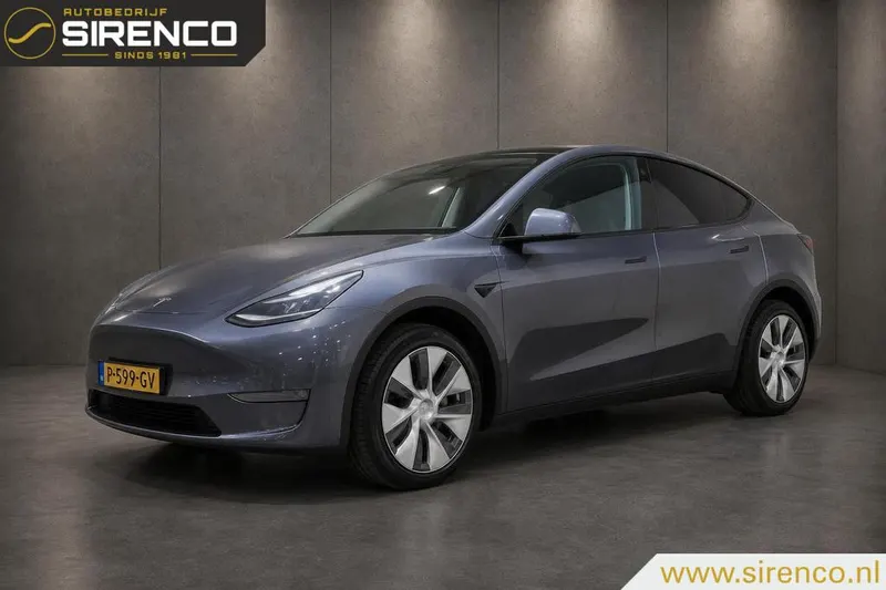 Tesla Model Y (2022)