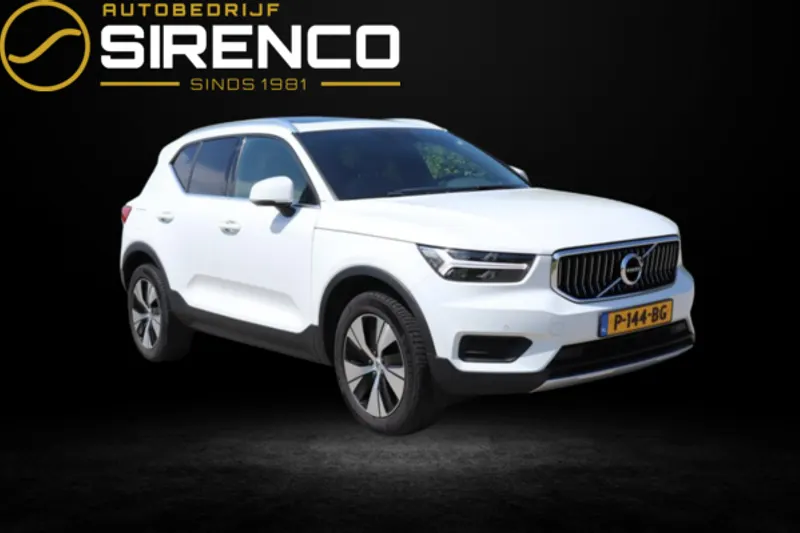 Volvo XC40 (2022)