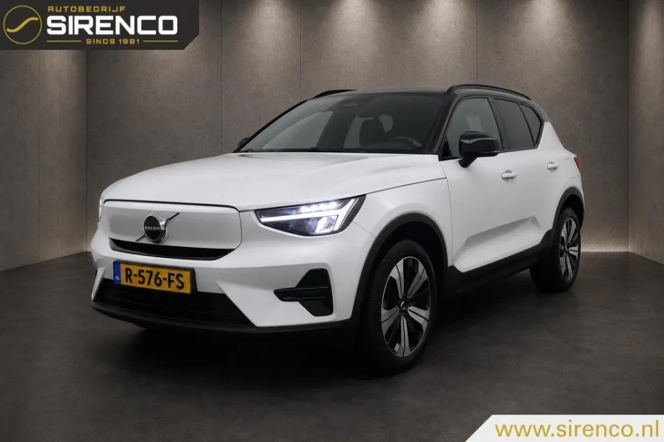 Volvo XC40 (2022) — foto 1