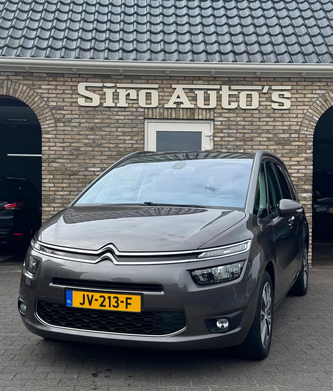 Citroën Grand C4 Picasso (2016) — foto 1
