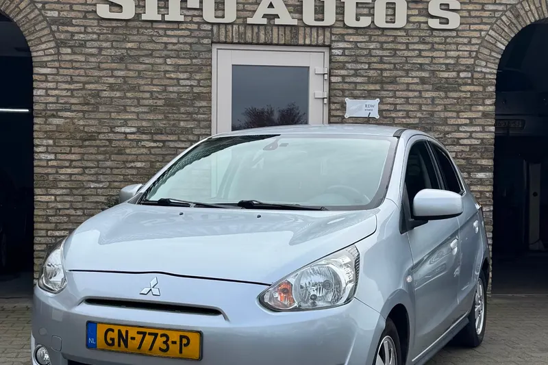 Mitsubishi Space Star (2015)