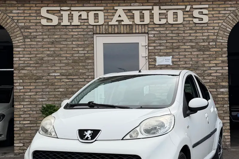 Peugeot 107 (2011)