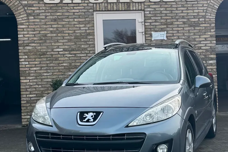 Peugeot 207 (2011)
