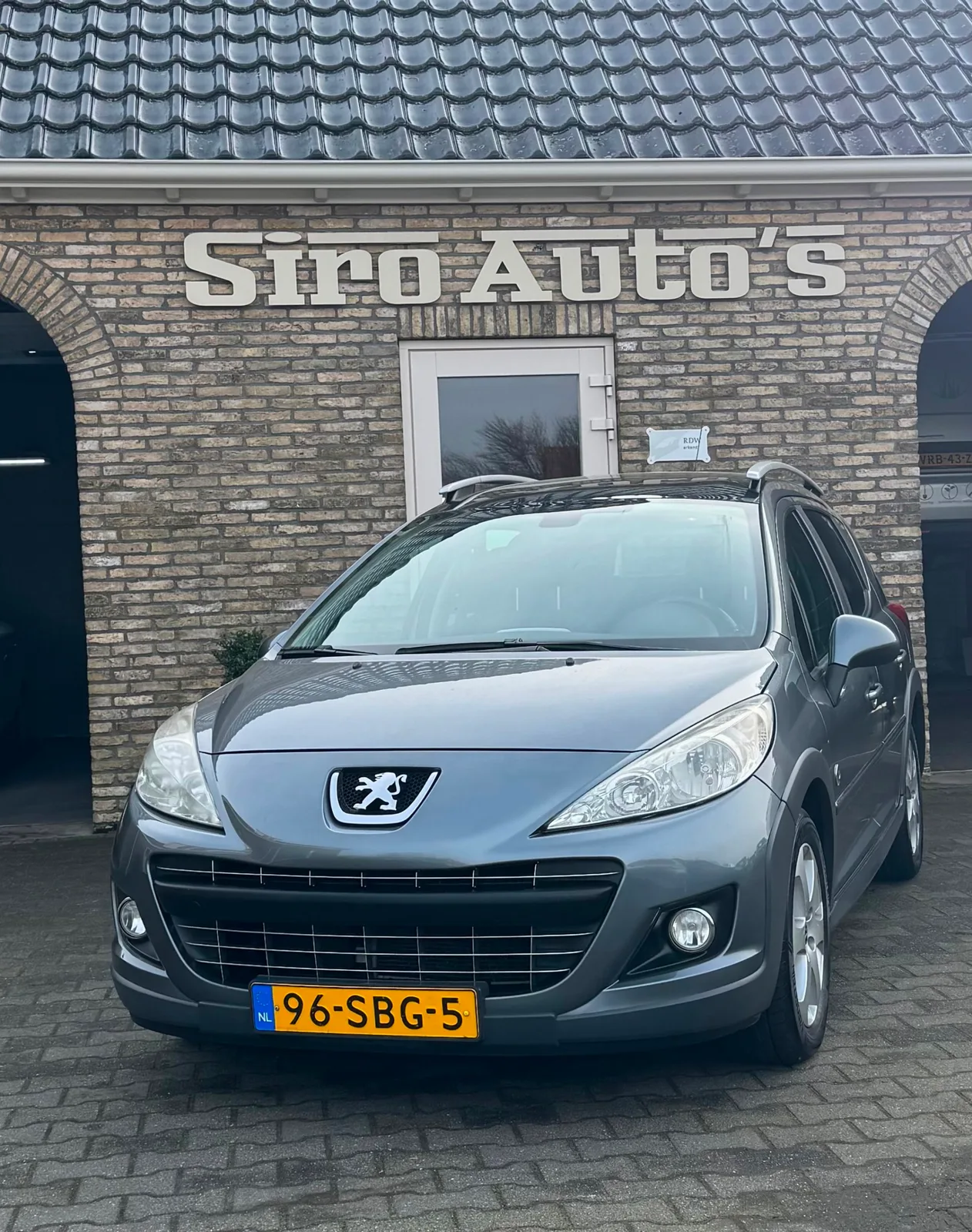 Peugeot 207 (2011) — foto 1