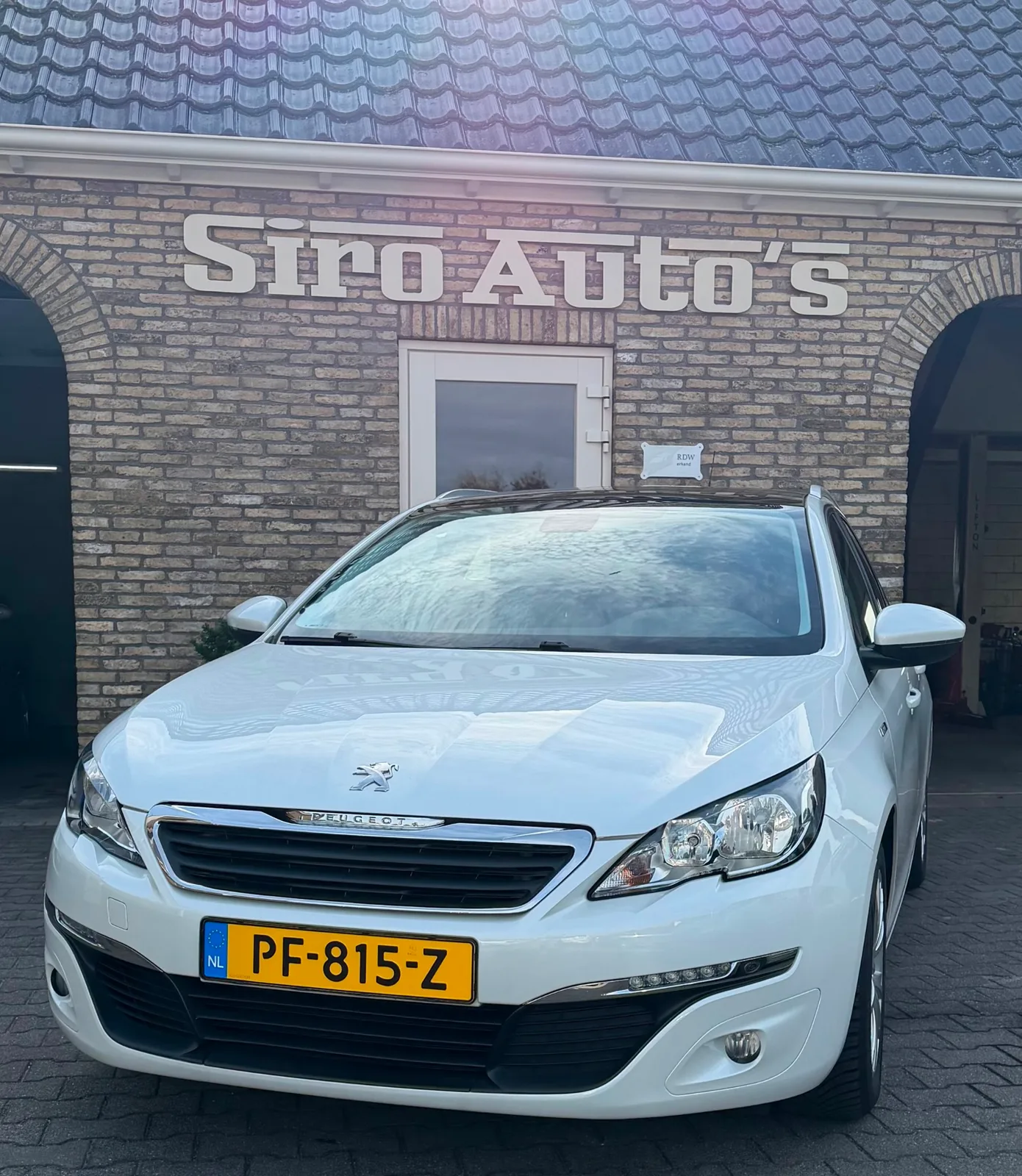Peugeot 308 (2017) — foto 1