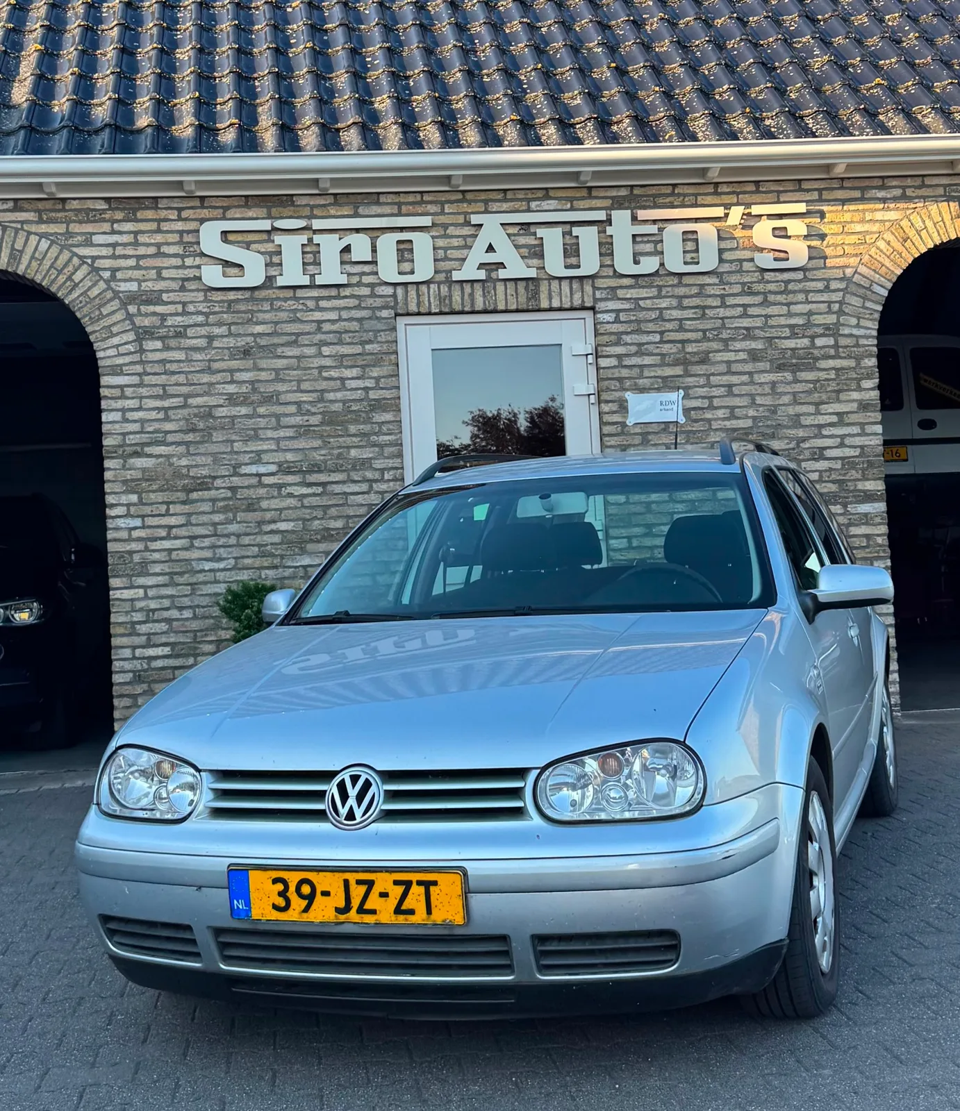 Volkswagen Golf (2002) — foto 1