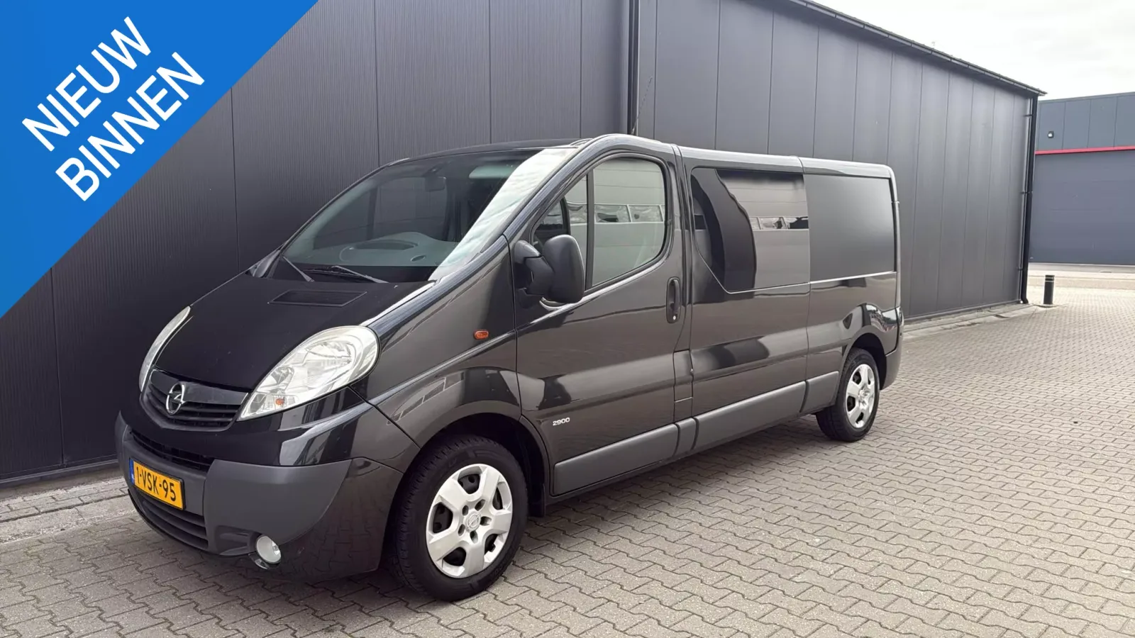 Opel Vivaro (2011) — foto 1