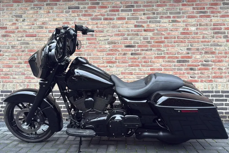 Harley-Davidson Street Glide 103 (2014)