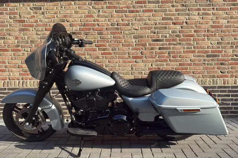 Harley-Davidson Street Glide 103 (2016)