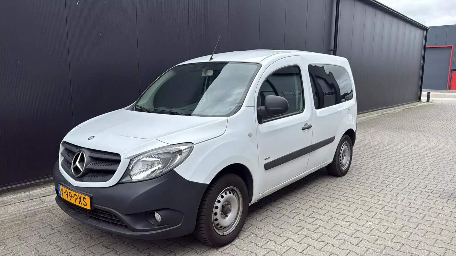 Mercedes-Benz Citan (2015) — foto 1