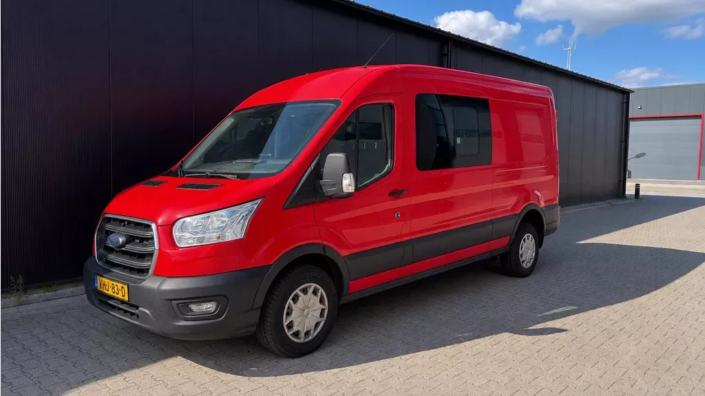 Ford Transit (2020) — foto 1