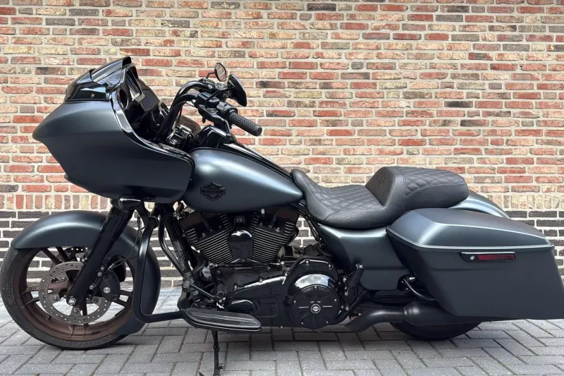 Harley-Davidson Road Glide 103 (2016)