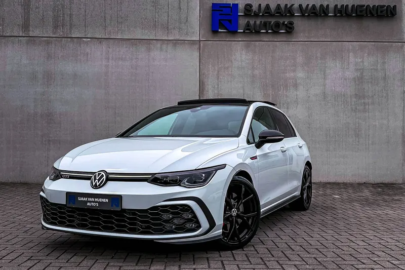 Volkswagen Golf (2022)