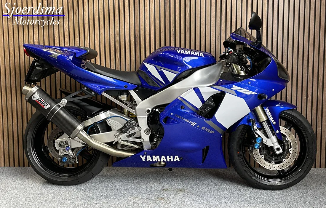 Yamaha YZF-R1 (2000) — foto 1