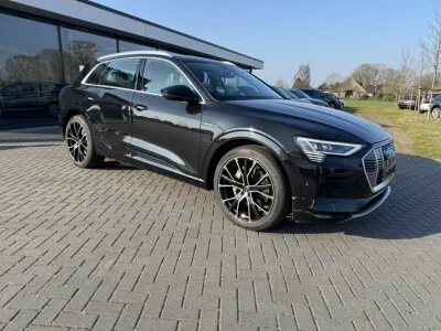 Audi e-tron (2019) — foto 1