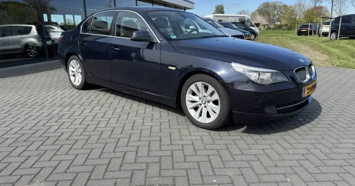 BMW 5-Serie (2011) — foto 1