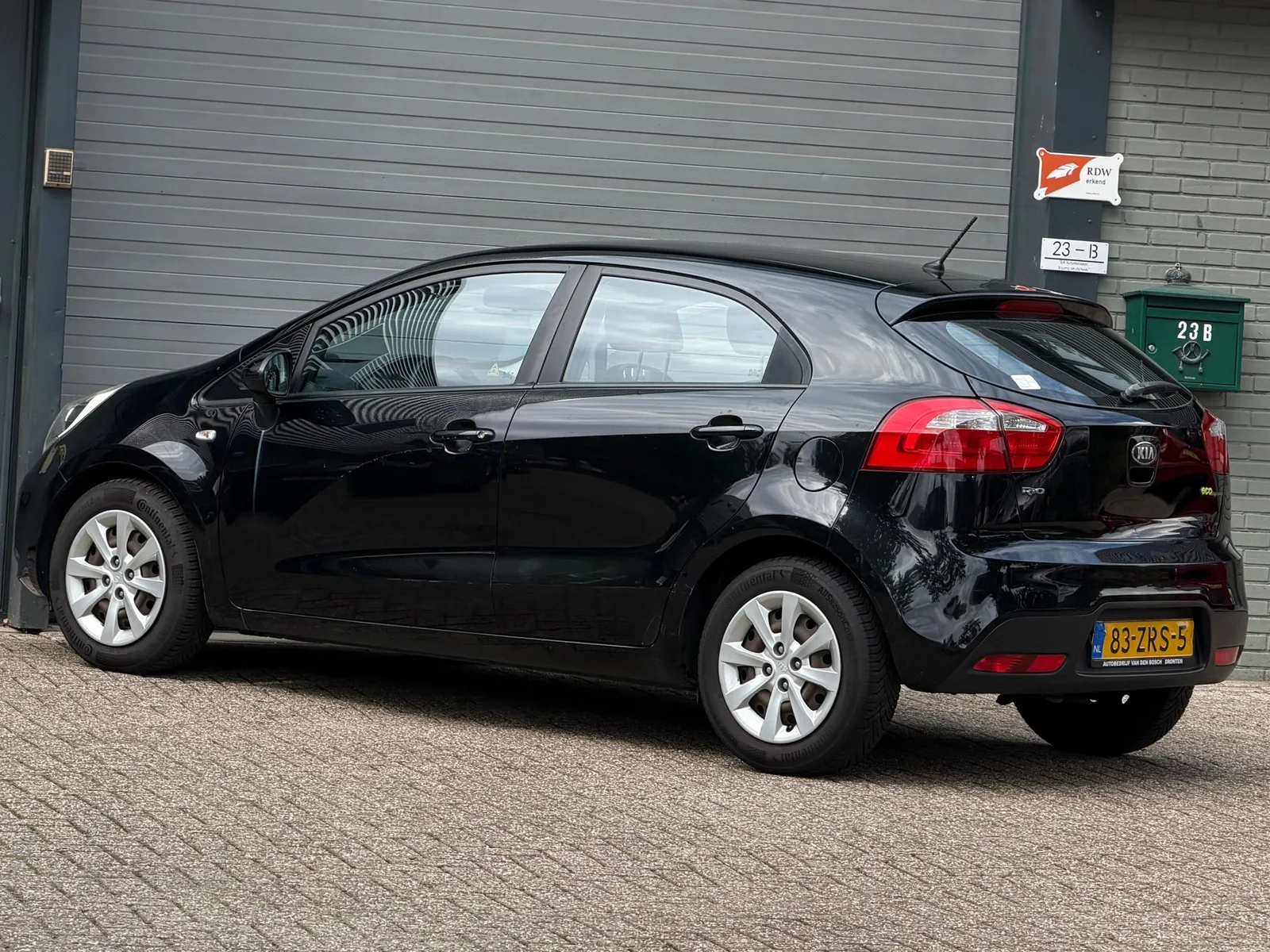 Kia Rio (2013) — foto 1