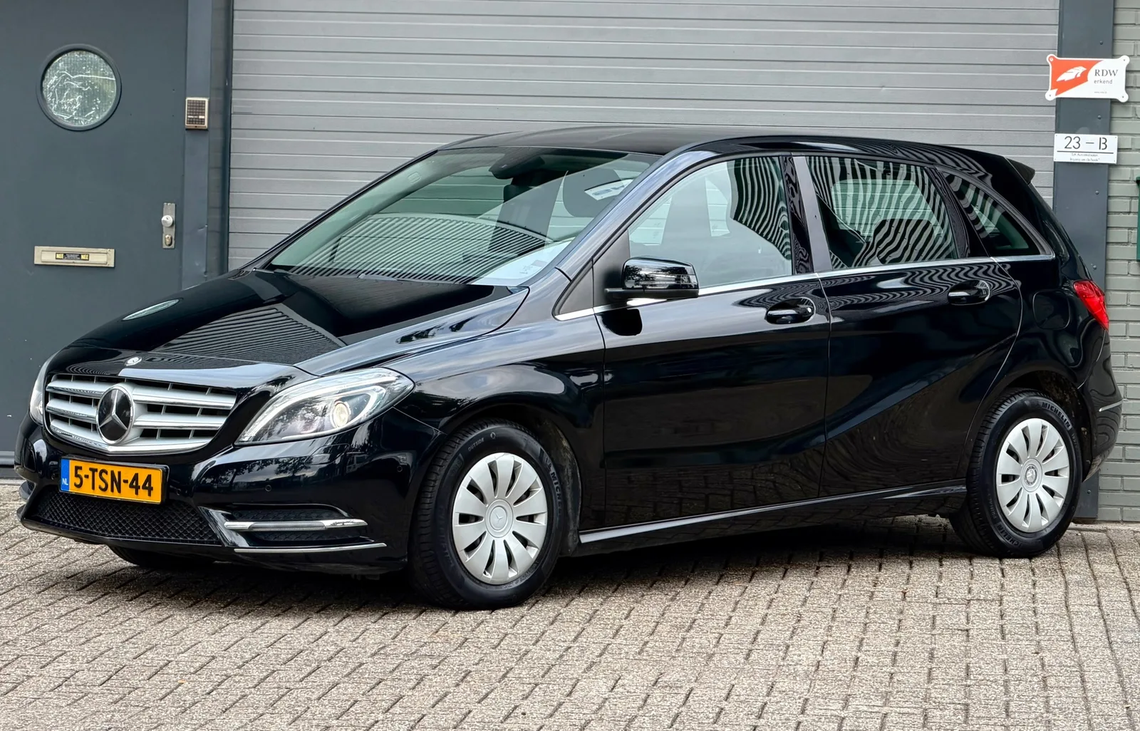 Mercedes-Benz B-Klasse (2014) — foto 1