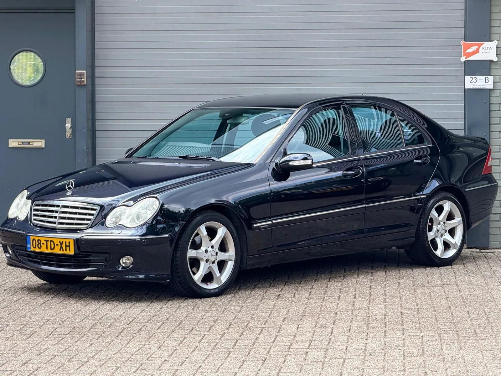 Mercedes-Benz C-Klasse (2006) — foto 1