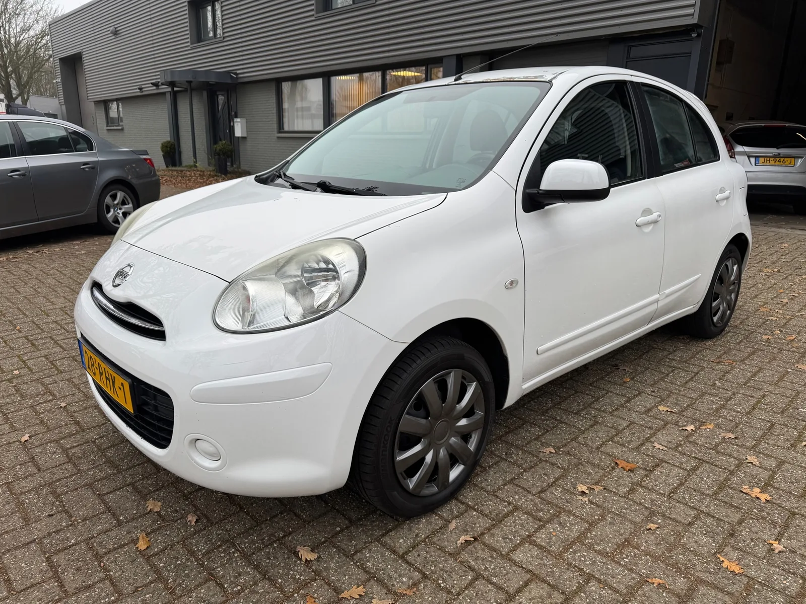 Nissan Micra (2011) — foto 1