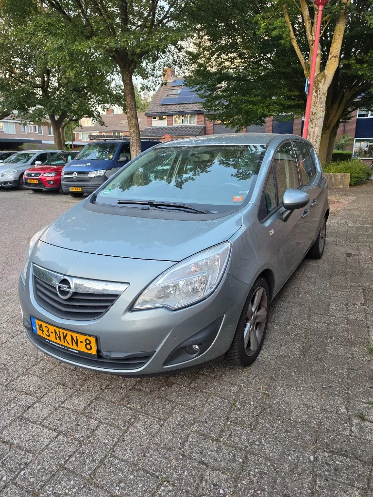 Opel Meriva (2010) — foto 1