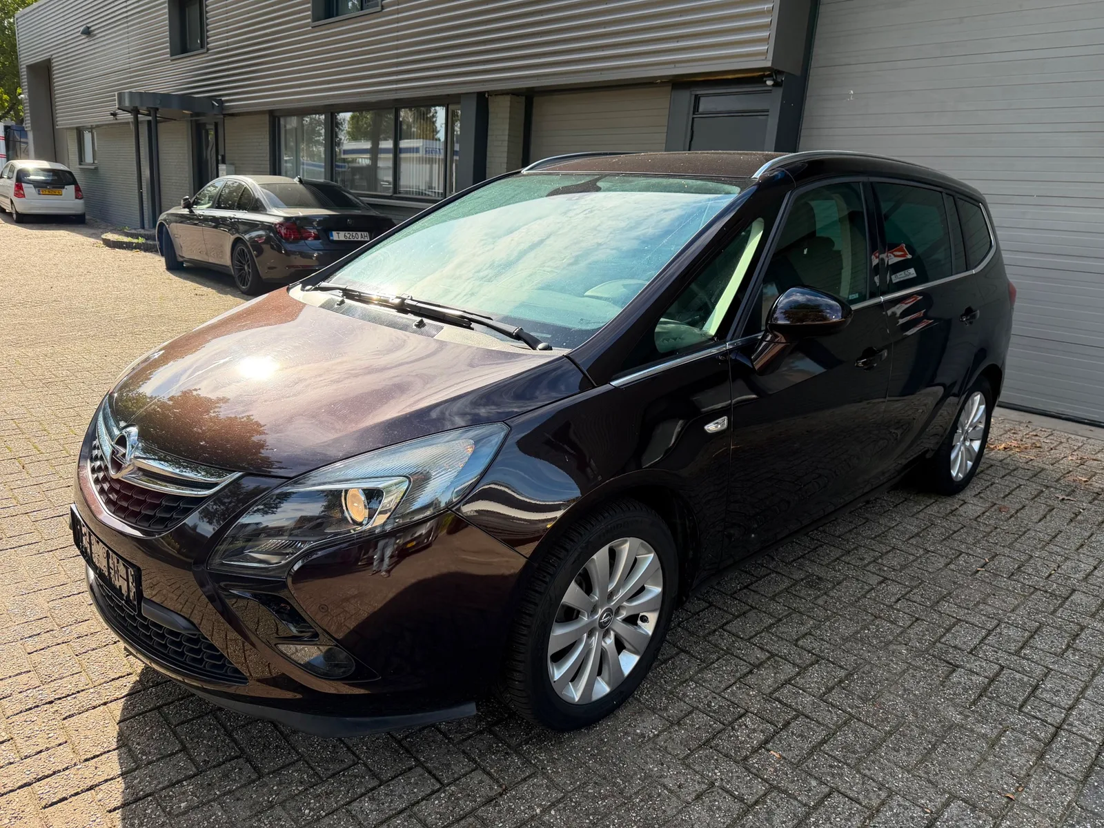 Opel Zafira (2016) — foto 1