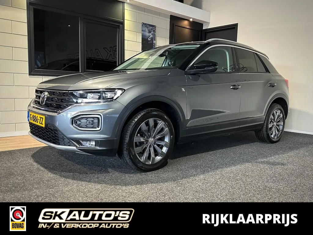 Volkswagen T-Roc (2020) — foto 1