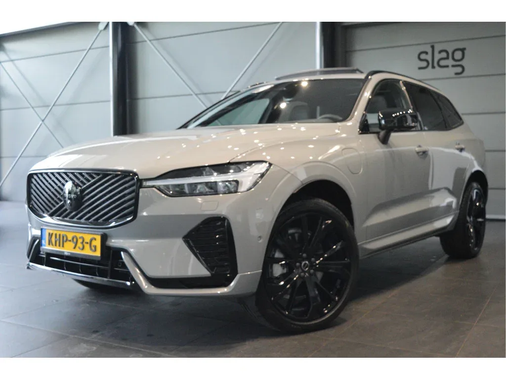 Volvo XC60 (2025) — foto 1