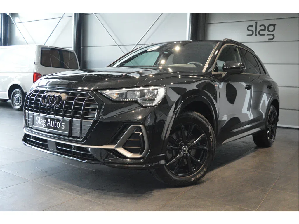 Audi Q3 (2021) — foto 1