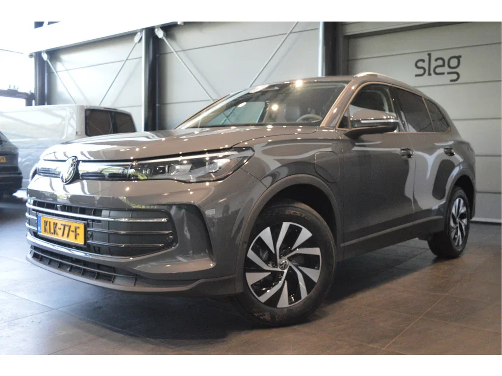 Volkswagen Tiguan (2024) — foto 1