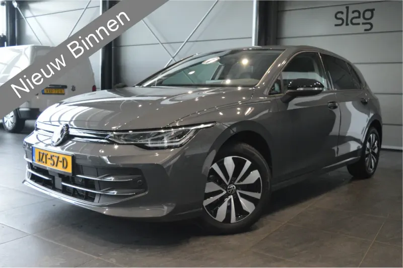 Volkswagen Golf (2024)