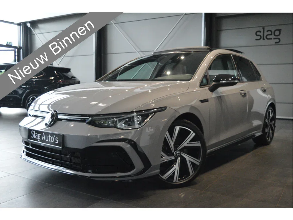 Volkswagen Golf (2024) — foto 1