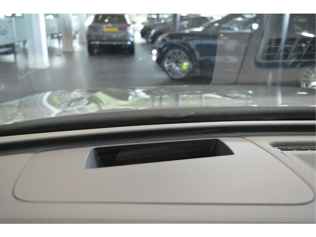 Volkswagen Tiguan (2024) — foto 1