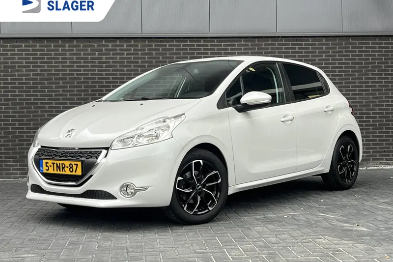 Peugeot 208 (2014)