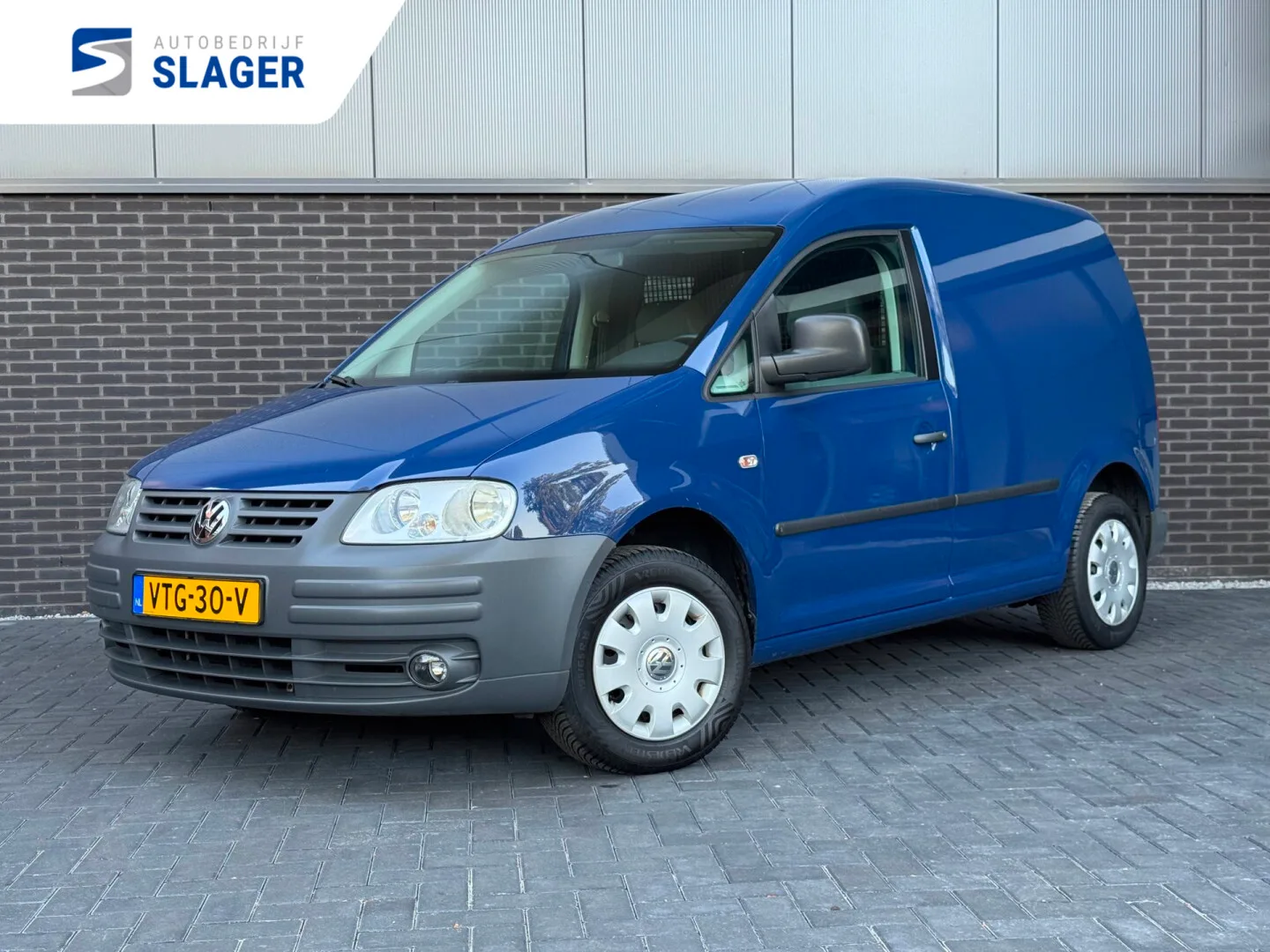 Volkswagen Caddy (2008) — foto 1