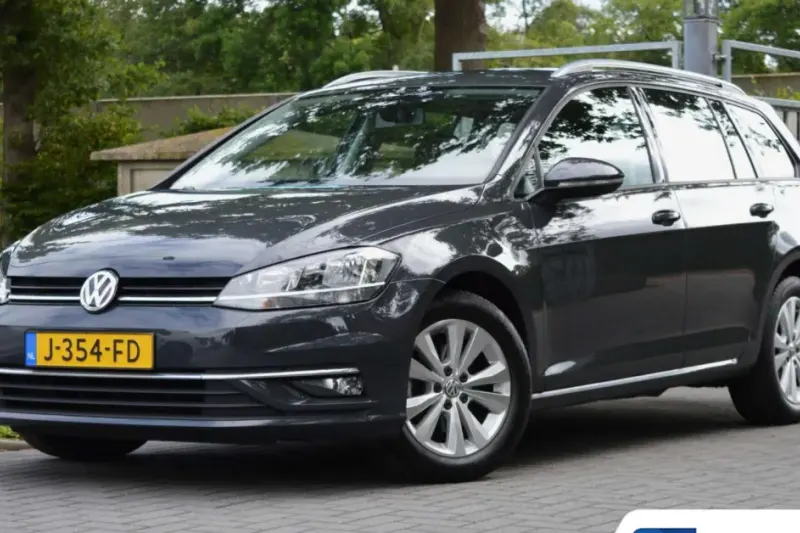 Volkswagen Golf (2020)